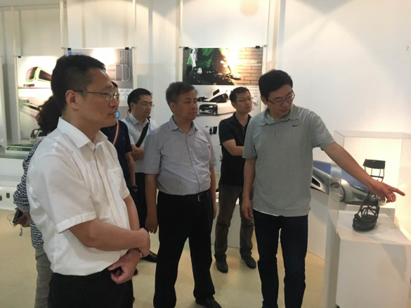 蔣金華副總裁一行赴江南大學走訪交流